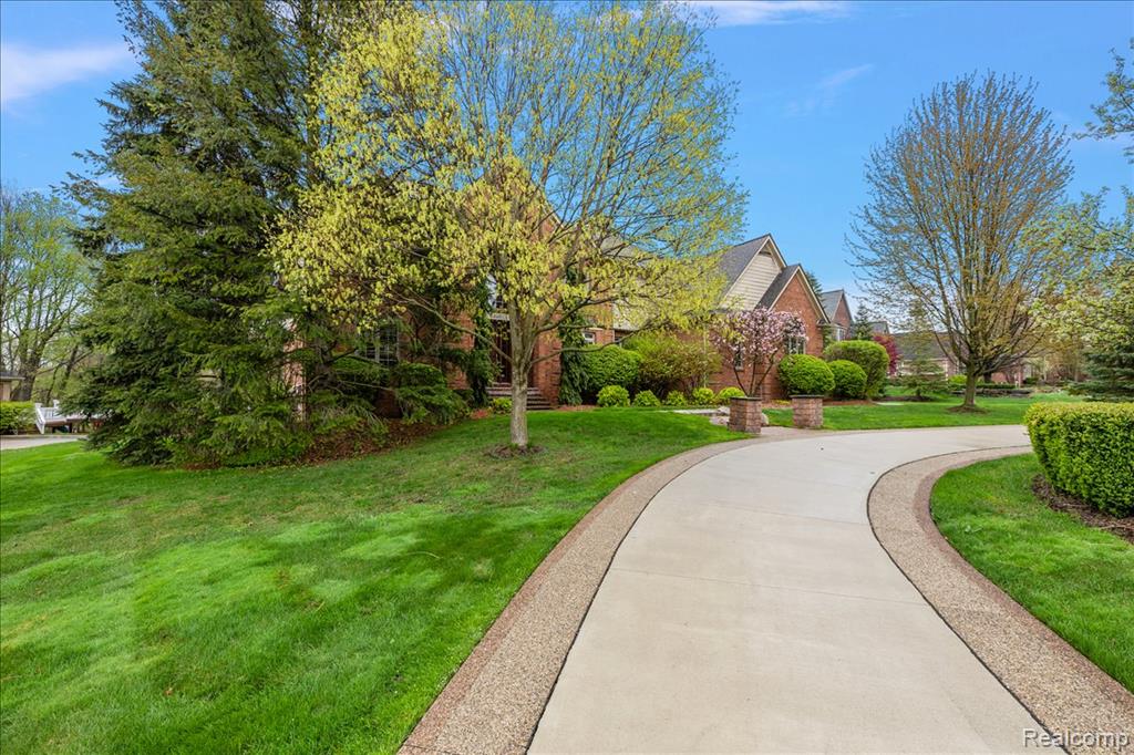3725 Mountain Laurel Court, Oakland, MI — Photo 4