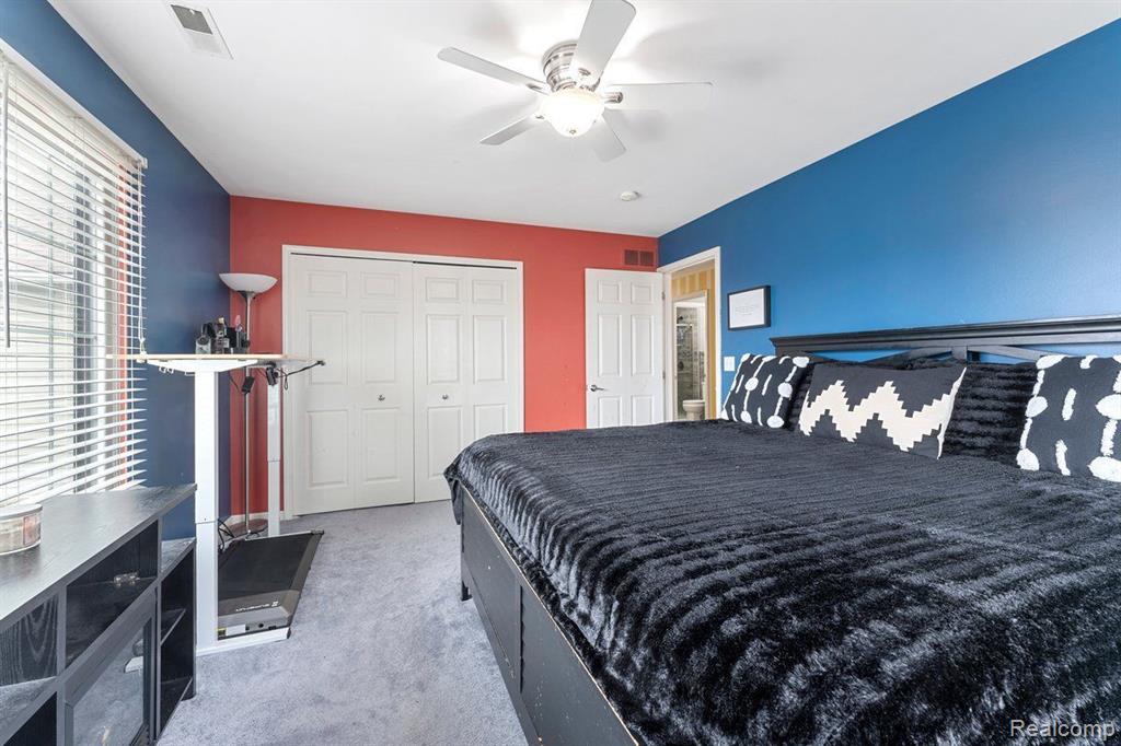 13517 MILTON Drive, Belleville, MI 48111 — Photo 37