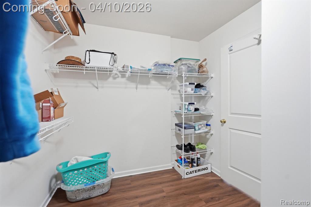 300 E Canford Park, Canton, MI 48187 — Photo 23