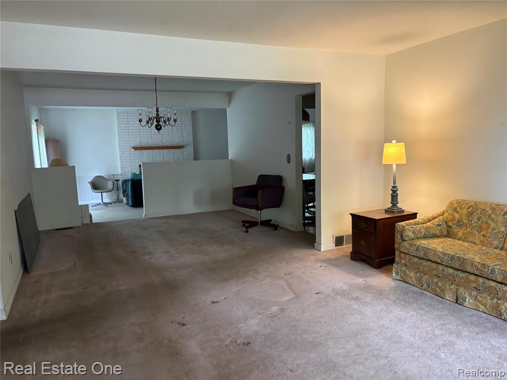 4836 Alton Court, Troy, MI 48085 — Photo 2