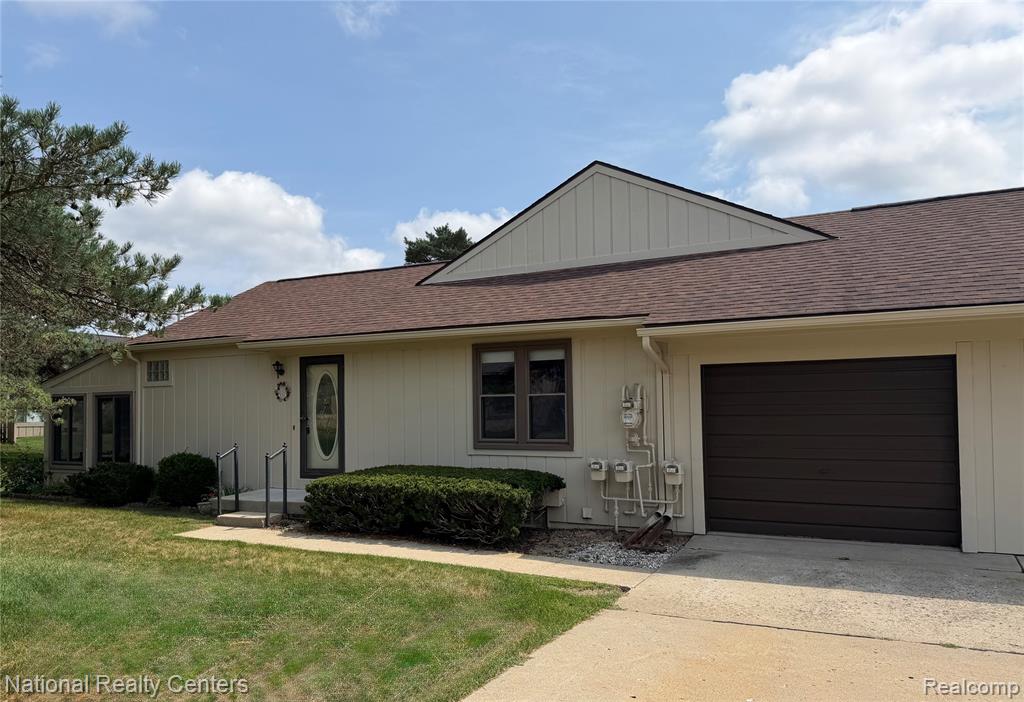 12237 Cambridge, 1, South Lyon, MI 48178