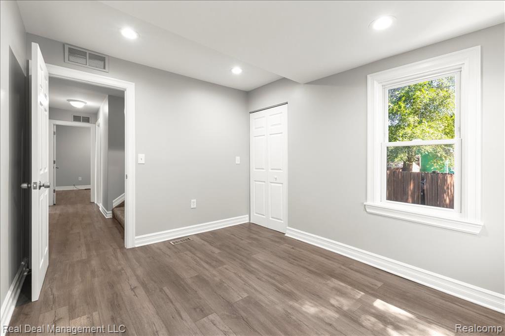 4414 Monroe Avenue, Waterford, MI 48329 — Photo 26