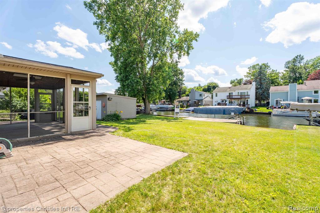 1700 MADDY Lane, Keego Harbor, MI 48320 — Photo 44