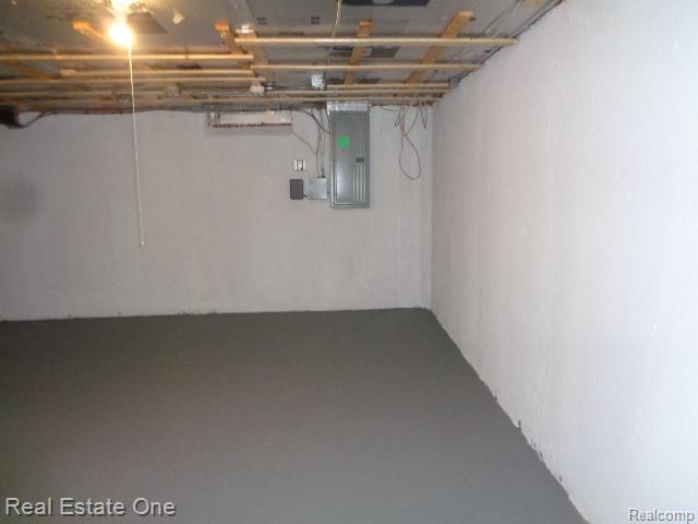 12835 Oak Park Boulevard, Oak Park, MI 48237 — Photo 24