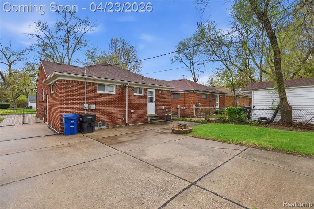 9538 Hazelton, Redford, MI 48239 — Photo 27