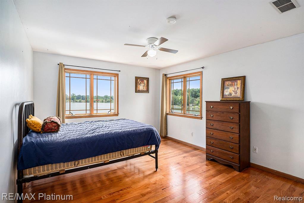 6512 BUCKSHORE Drive, Whitmore Lake, MI 48189 — Photo 22