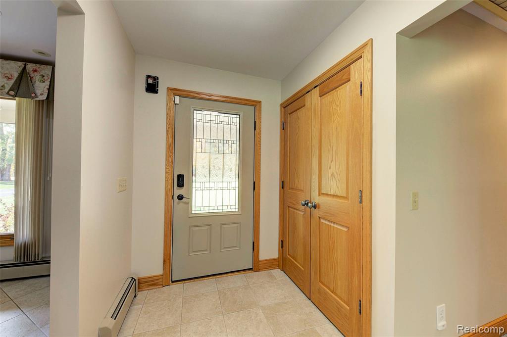 7603 Hamburg Road, Brighton, MI 48116 — Photo 10