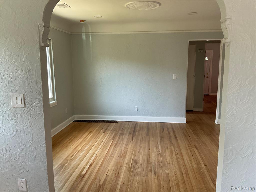 17165 Wisconsin Street, Detroit, MI 48221 — Photo 8