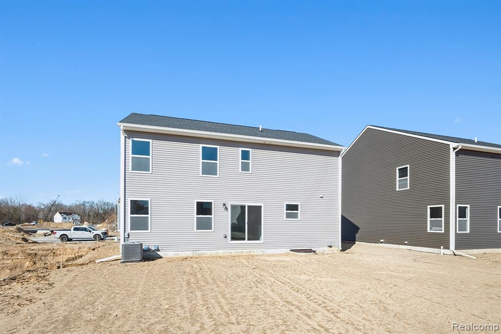 372 Edge Brook Drive, Holly, MI 48442 — Photo 29