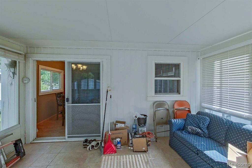 631 NORCHESTER Street, South Lyon, MI 48178 — Photo 14