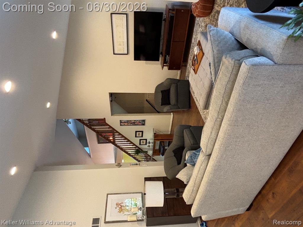 5517 Ashby Court, Waterford, MI 48327 — Photo 6