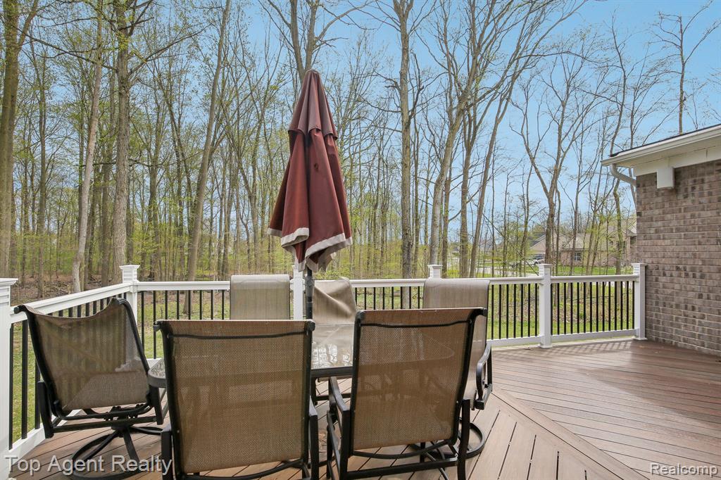 59419 DEER HAVEN Drive, South Lyon, MI 48178 — Photo 32