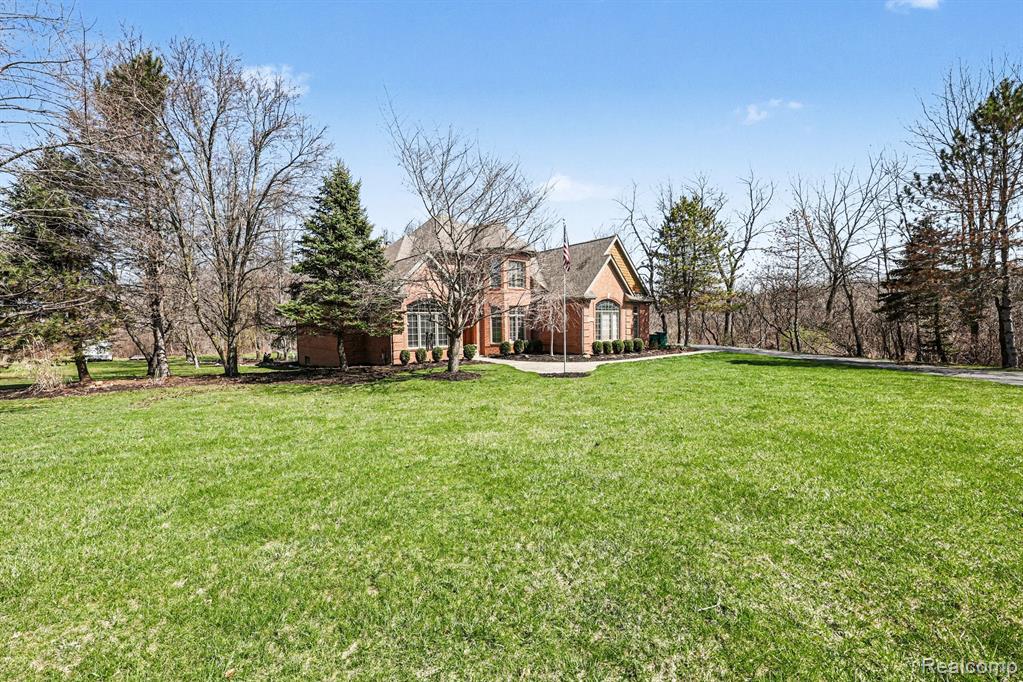 55256 Lee Rd Road, New Hudson, MI 48165 — Photo 28