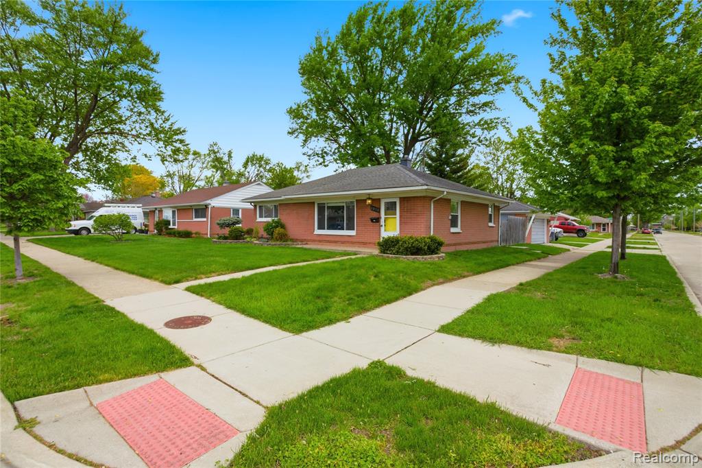 1271 E Barrett Avenue, Madison Heights, MI 48071 — Photo 34