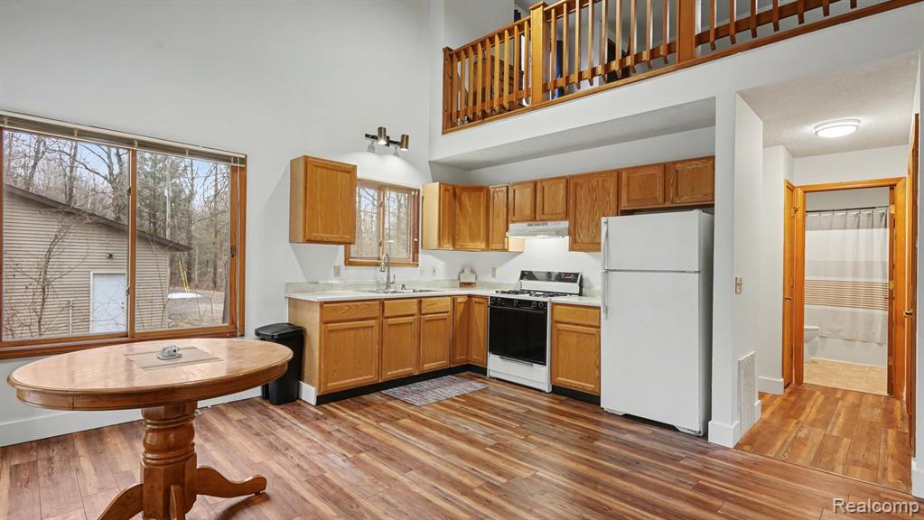301 W Fike Road, Sanford, MI 48657 — Photo 5