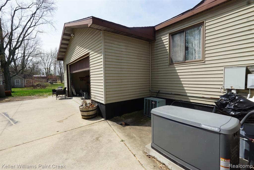 8565 Chapin Road, Pigeon Vlg, MI — Photo 17