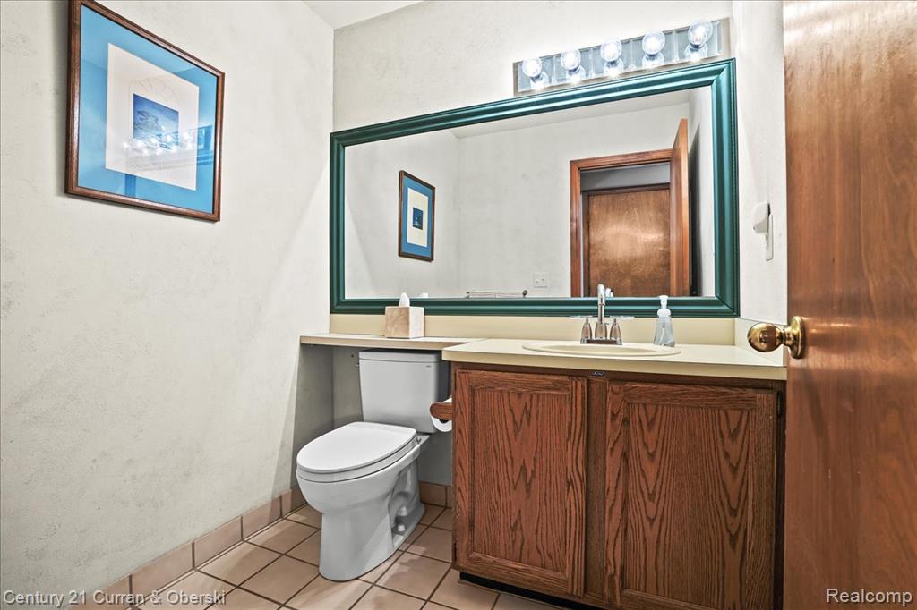 47126 Cider Mill Drive Drive, Novi, MI — Photo 16