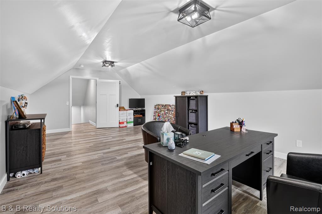 6204 Fish Lake Road, North Branch, MI 48461 — Photo 41