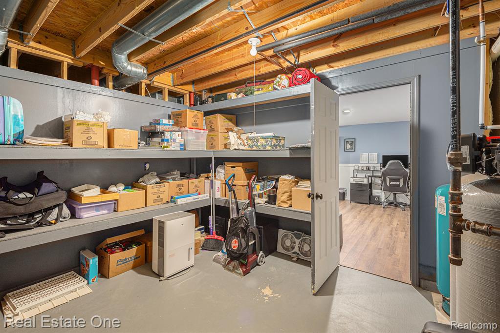 1074 Deer Valley Valley, Manchester, MI 48158 — Photo 36