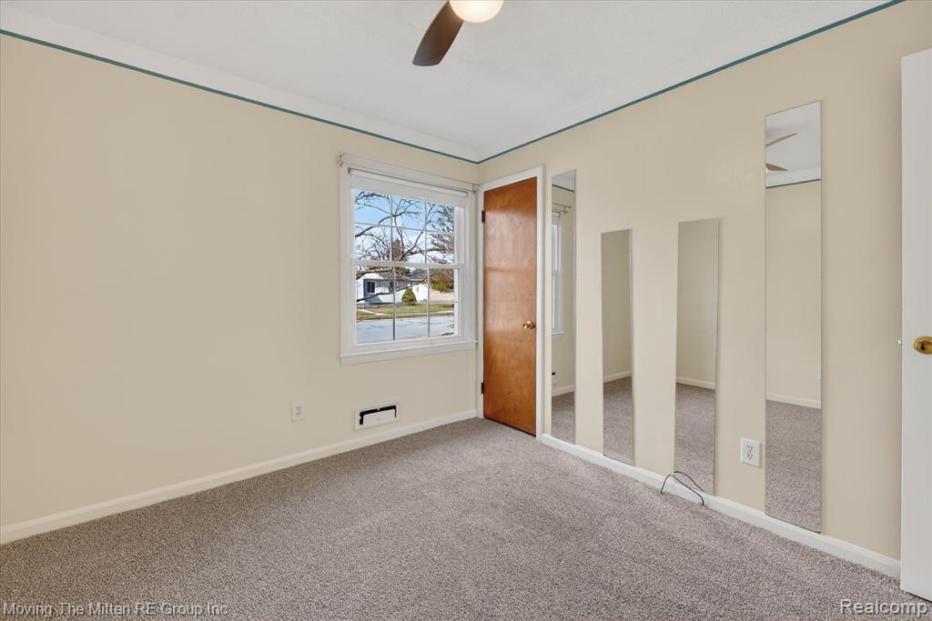 17049 Reno Street, Riverview, MI 48193 — Photo 18