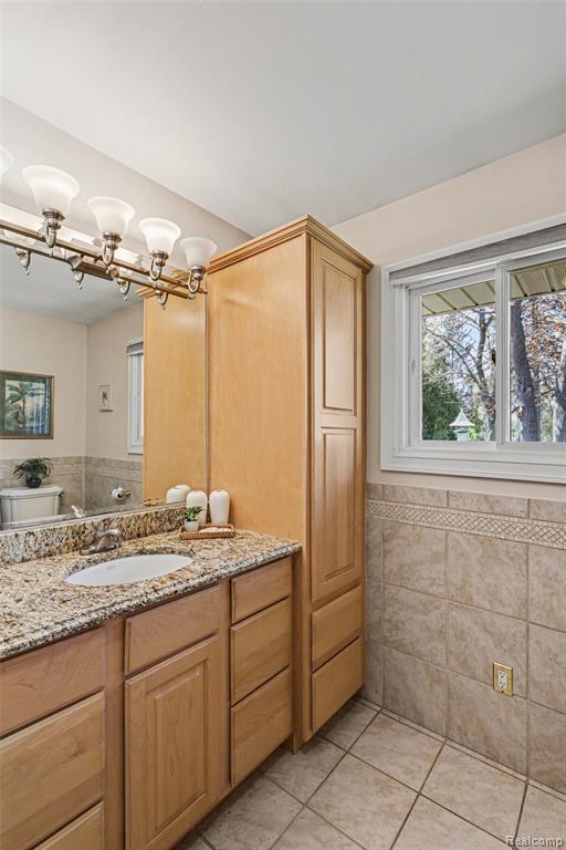 2596 N Williams Lake Road, Waterford, MI 48327 — Photo 13