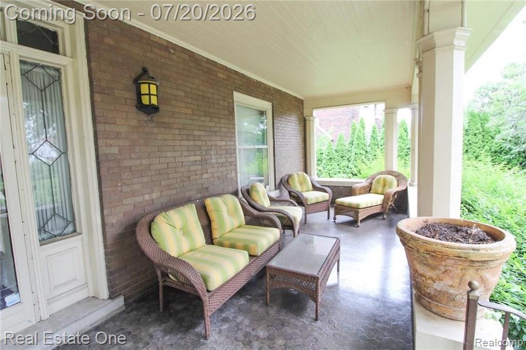 90 EDISON Street, Detroit, MI 48202 — Photo 4