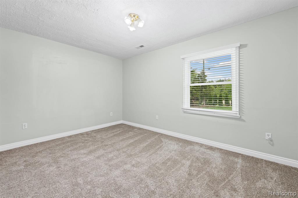 4165 Crooks Road, Troy, MI 48098 — Photo 7