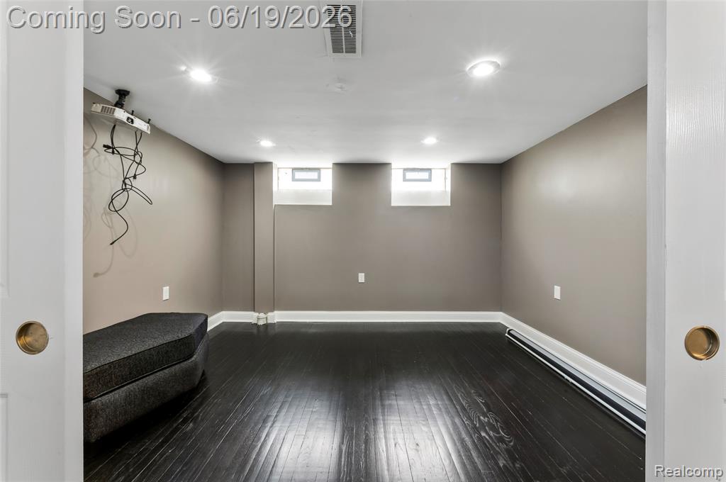 16216 Burgess, Detroit, MI 48219 — Photo 54