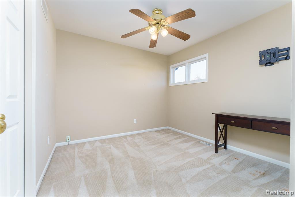 42033 SARATOGA Circle, Canton, MI 48187 — Photo 21