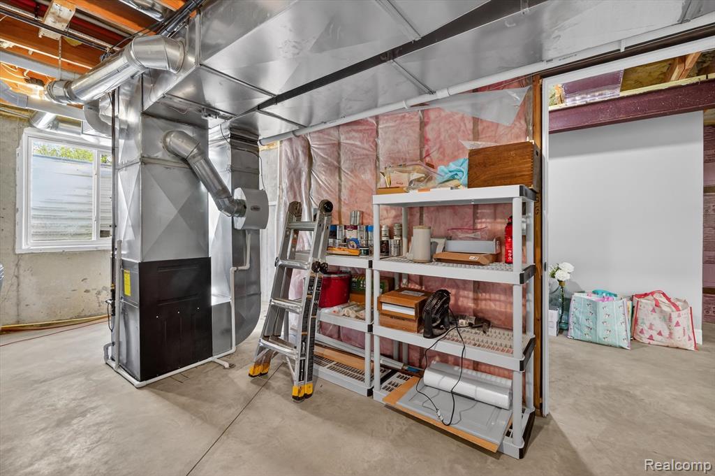 2168 Wiggins Road, Fenton, MI 48430 — Photo 46