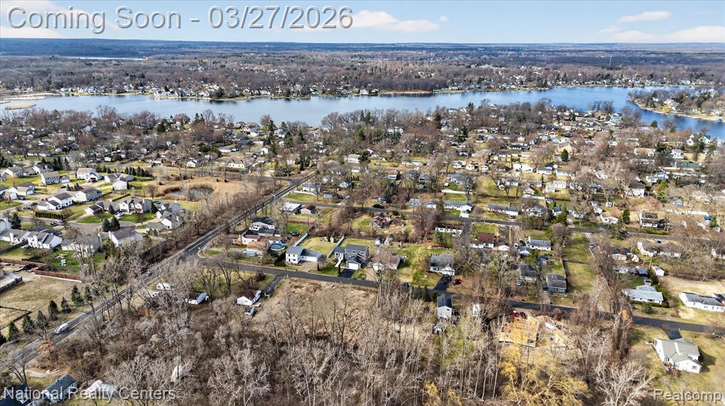 946 Dunreath Street, Wolverine Lake, MI 48390 — Photo 68