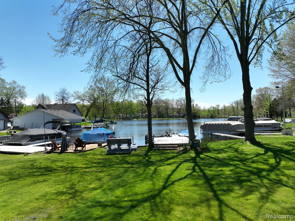 4776 Downing, Pinckney, MI 48169 — Photo 34