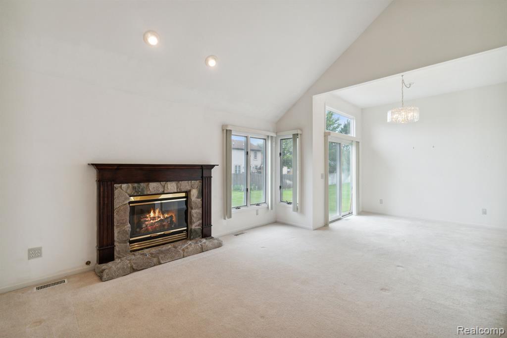 8062 FOX HOLLOW Road, Goodrich Vlg, MI — Photo 9