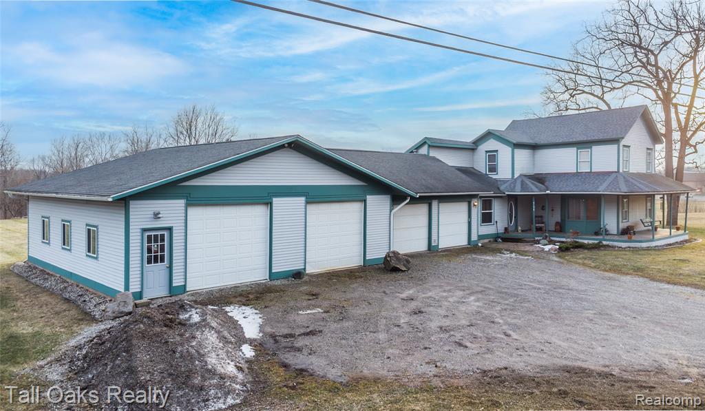 9198 Hegel Road, Goodrich Vlg, MI — Photo 4