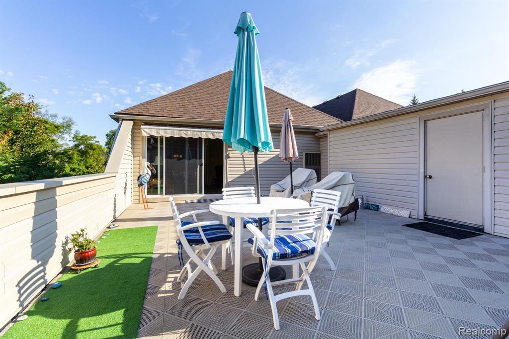 8095 Colony Drive, 23, Grosse Ile, MI 48138 — Photo 16