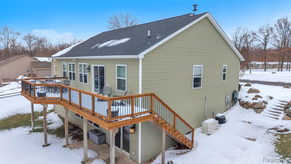 5291 Bella Drive, Highland, MI 48356 — Photo 48