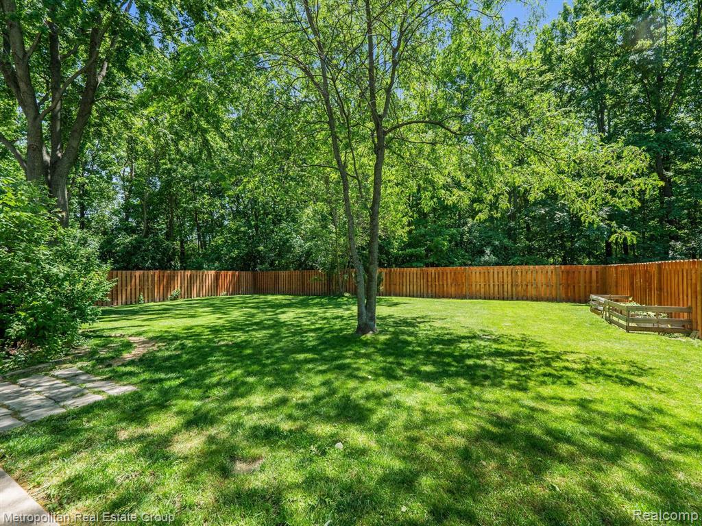 43419 Applewood Road, Canton, MI 48188 — Photo 24