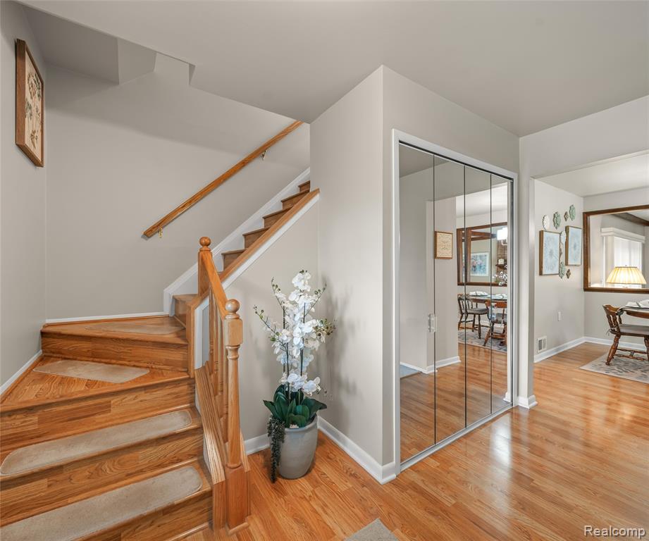 42736 BOULDEN Court, Canton, MI 48187 — Photo 32
