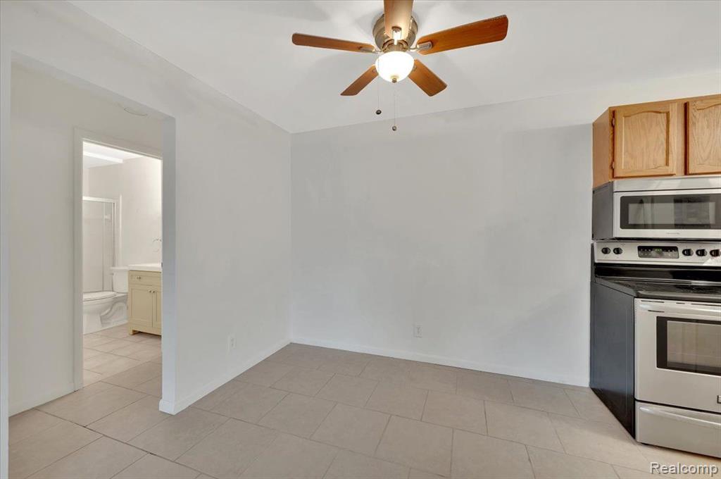 803 PLATE Street, 102, Rochester, MI 48307 — Photo 8
