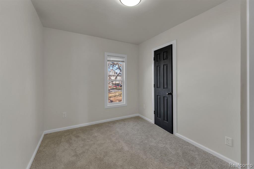 2575 Harding Street, Detroit, MI 48214 — Photo 27