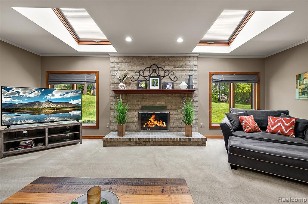 6730 Whiting Drive, Troy, MI 48098 — Photo 18