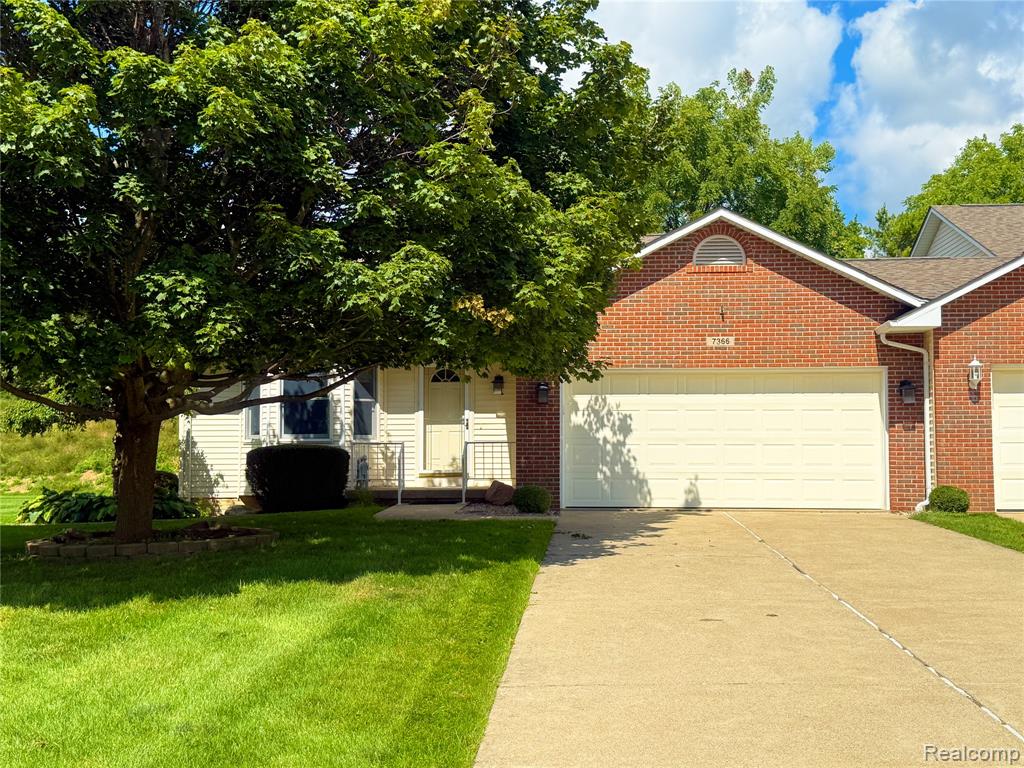 7366 Cross Creek Drive, Swartz Creek, MI 48473