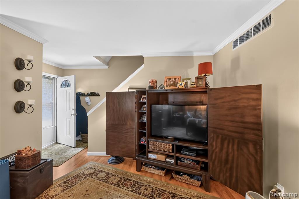 2312 Darwin Lane, Saginaw, MI 48603 — Photo 31