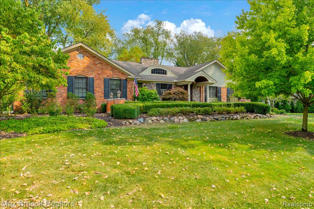 6287 Thorncrest Drive, Bloomfield Hills, MI 48301 — Photo 2
