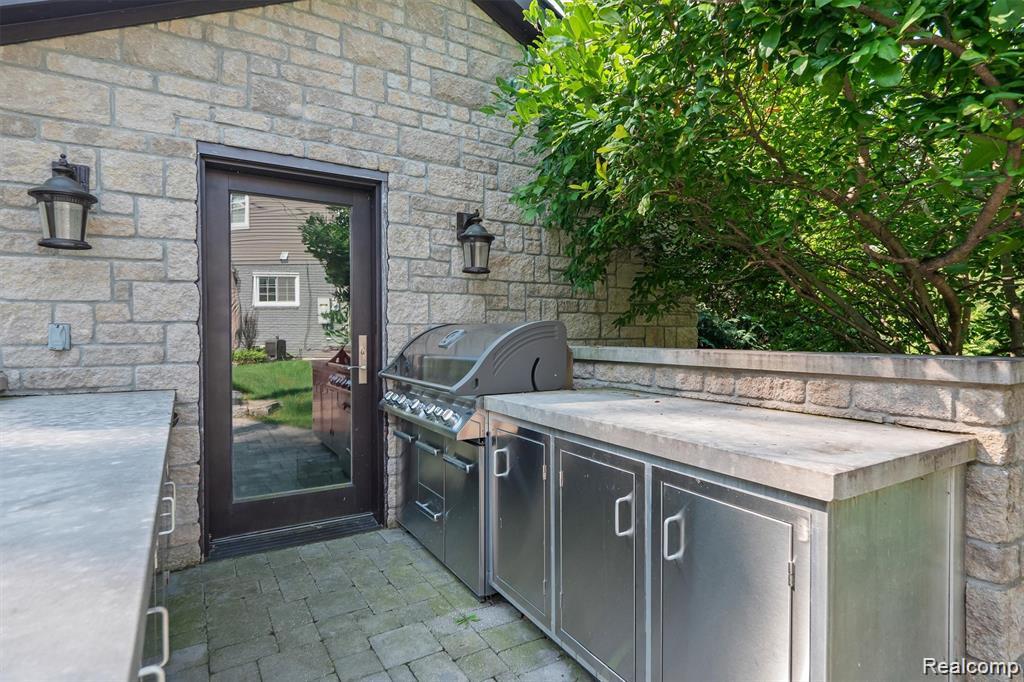 5365 Van Ness Court, Bloomfield Hills, MI 48302 — Photo 28