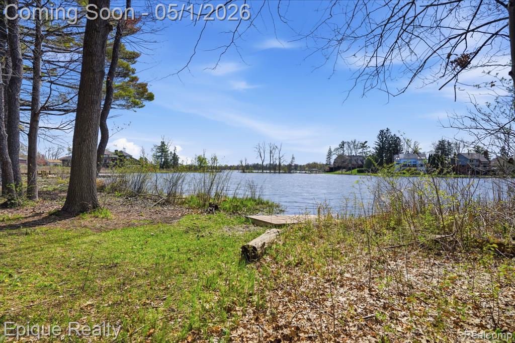 2568 Canoe Circle Drive, Lake Orion, MI — Photo 40