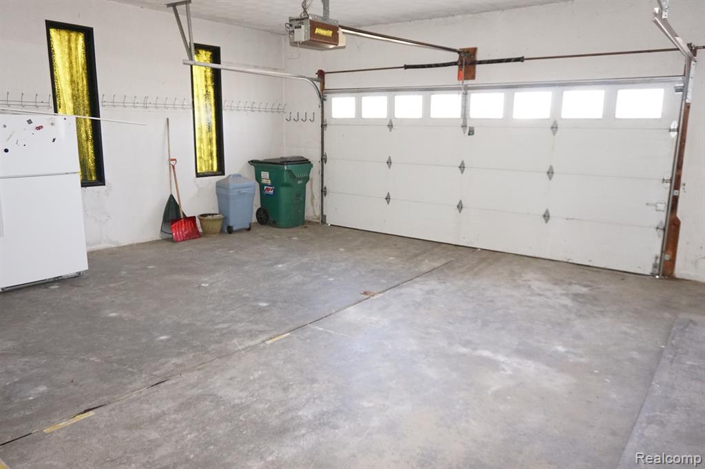 60938 LAKE EDGE, Washington, MI — Photo 22