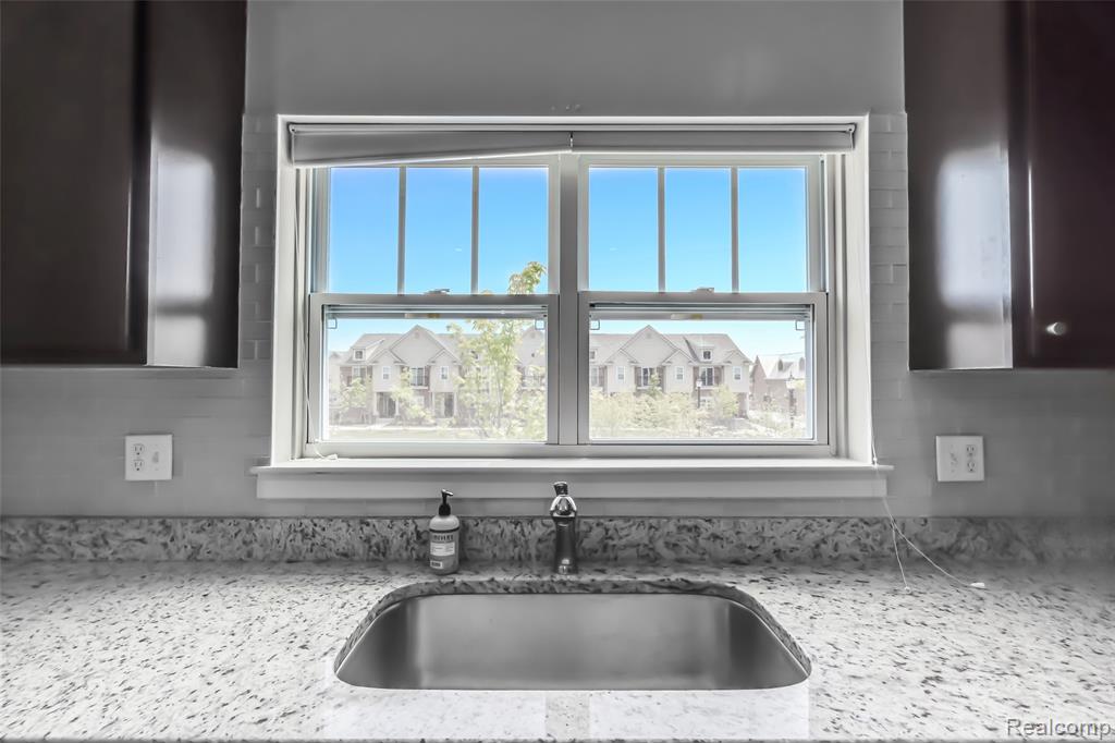 41668 ORIANNA Lane, Novi, MI — Photo 11