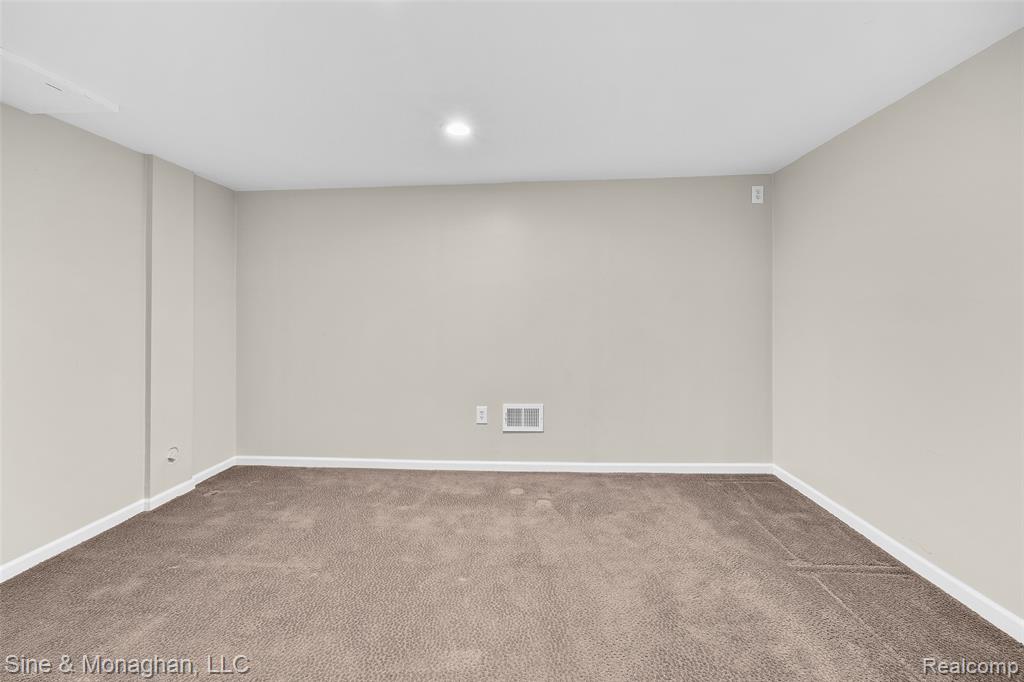 4419 Robinwood Avenue, Royal Oak, MI 48073 — Photo 36