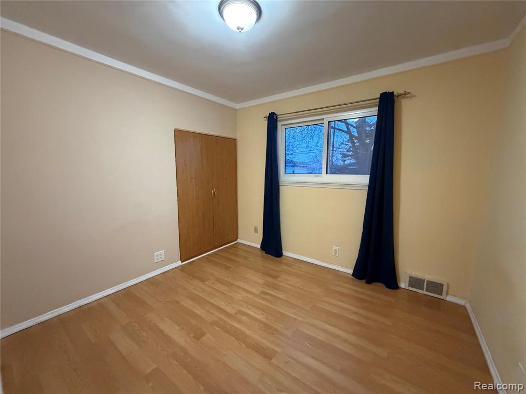 25125 Campbell Avenue, Warren, MI 48089 — Photo 6